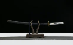 Enma (刀) - Ręcznie Kuta Katana ze Stali Węglowej 1045